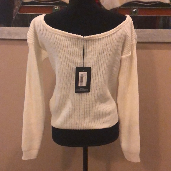 Cream off shoulder crop knitted sweater - Picture 2 of 5